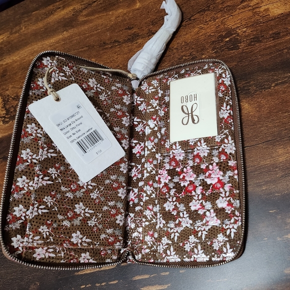 Nila large zip around continental Wallet - Picture 4 of 10